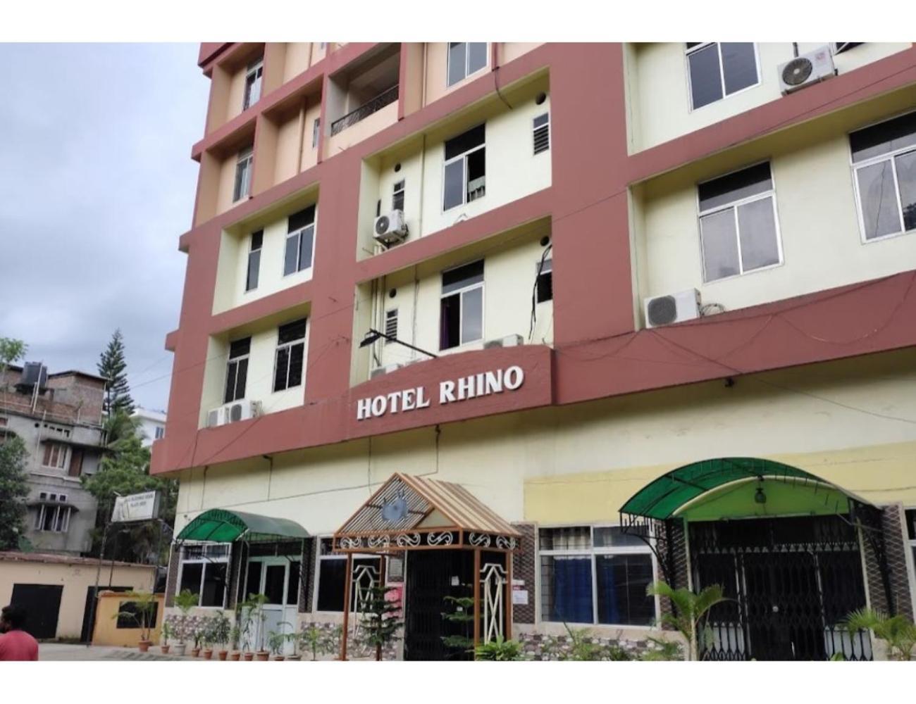 Homestay Rhino, *